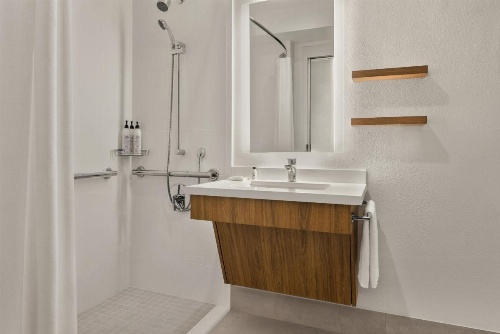 Delta Hotels by Marriott Orlando Celebration image 31